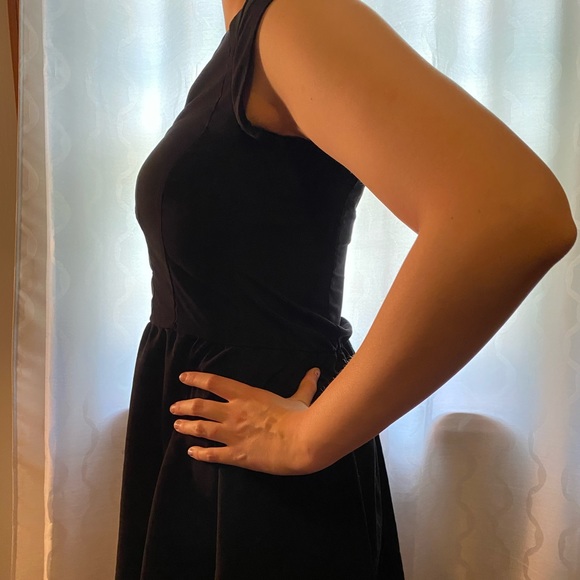 H&M Dress - Picture 2 of 3